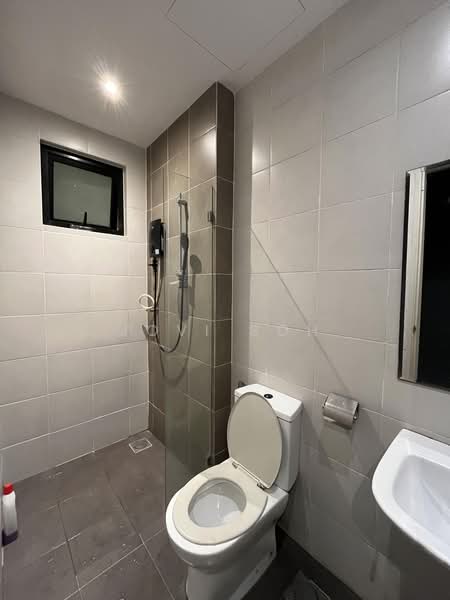 Kondominium untuk Disewa di D'sands Residence - Jovi Soh - Bathroom - PropertyGuru.com.my