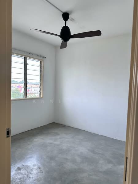 Apartment for Rent at Pangsapuri Sentosa - Annie Kho - Bedroom - PropertyGuru.com.my