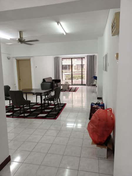 Condominium for Rent at Vista Komanwel A - Samantha Chang - Living Room - PropertyGuru.com.my