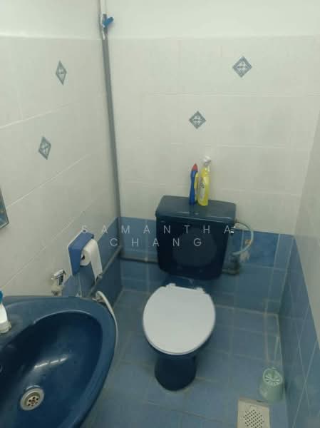 Condominium for Rent at Vista Komanwel A - Samantha Chang - Bathroom - PropertyGuru.com.my