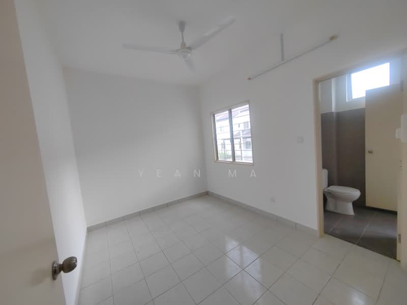 Rumah Teres 2 Tingkat untuk Disewa di Rawang (Selangor) - Yean Ma - Bathroom - PropertyGuru.com.my