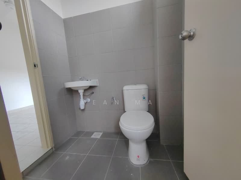 Rumah Teres 2 Tingkat untuk Disewa di Rawang (Selangor) - Yean Ma - Bathroom - PropertyGuru.com.my