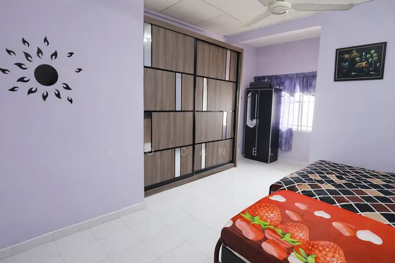 Rumah Bandar untuk Dijual di Bukit Rimau (Shah Alam) - Kho Daniel - Bedroom - PropertyGuru.com.my