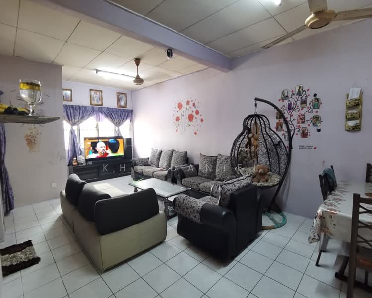 Rumah Bandar untuk Dijual di Bukit Rimau (Shah Alam) - Kho Daniel - Living Room - PropertyGuru.com.my