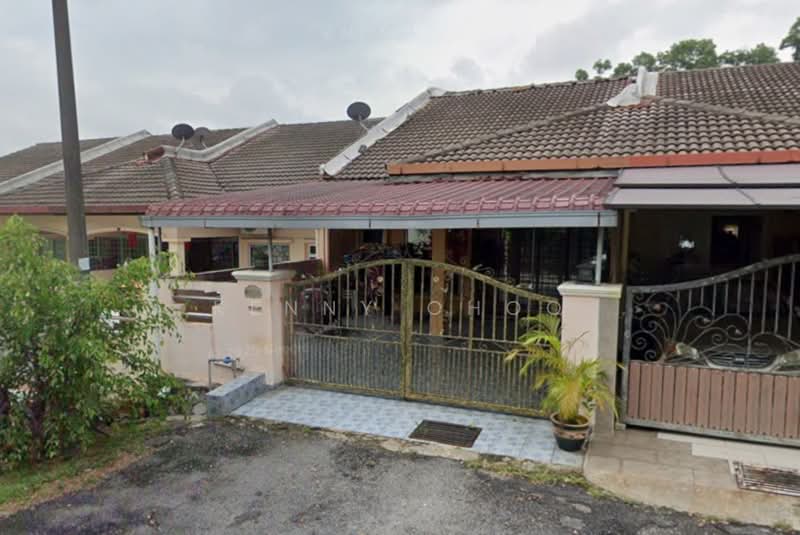 1-storey Terraced House for Sale in Lestari Putra (Seri Kembangan) - Kenny Choo - PropertyGuru.com.my