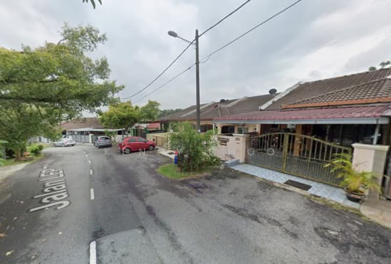1-storey Terraced House for Sale in Lestari Putra (Seri Kembangan) - Kenny Choo - PropertyGuru.com.my