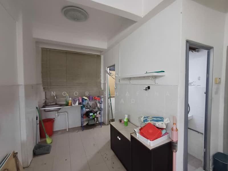 Kondominium untuk Dijual di Mutiara Condominium - Noor Shafina Ahmad - Kitchen - PropertyGuru.com.my