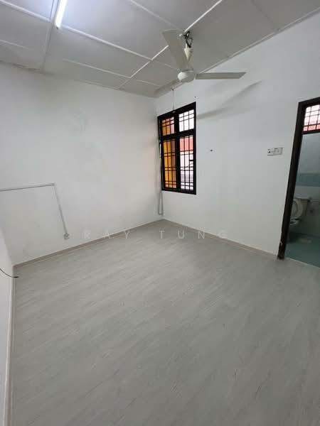 Rumah Teres 2 Tingkat untuk Disewa di Taman Pelangi Indah (Ulu Tiram) - Ray Tung - Interior - PropertyGuru.com.my