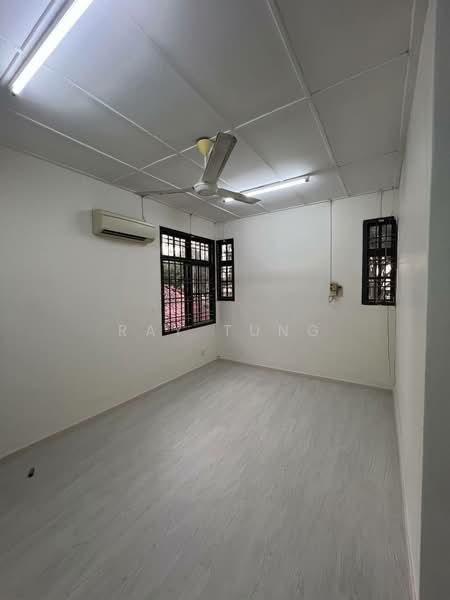 Rumah Teres 2 Tingkat untuk Disewa di Taman Pelangi Indah (Ulu Tiram) - Ray Tung - Interior - PropertyGuru.com.my