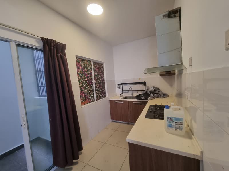Condominium for Sale at Koi Prima Condominium - Han Ker - Kitchen - PropertyGuru.com.my