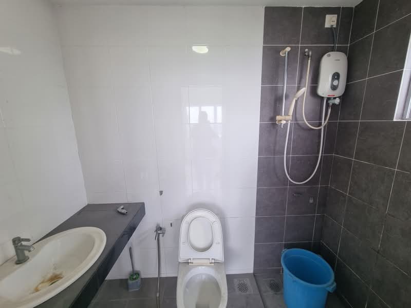Condominium for Sale at Koi Prima Condominium - Han Ker - Bathroom - PropertyGuru.com.my
