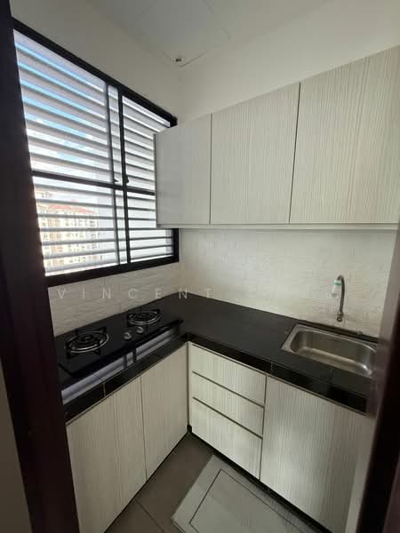 Servis Apartment untuk Disewa di SkyVille 8 @ Benteng 8 - Vincent Chye - PropertyGuru.com.my