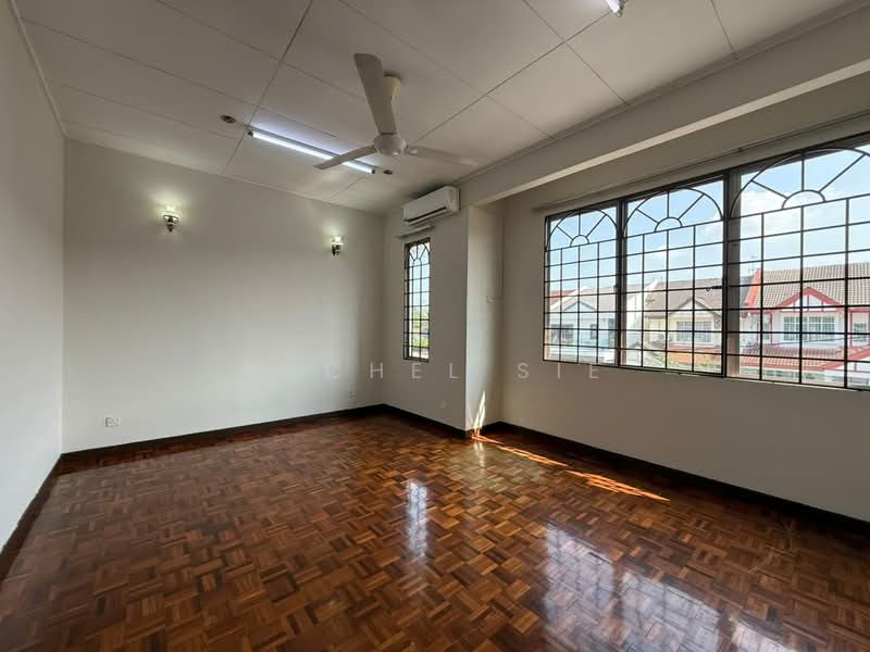 Rumah Teres 2 Tingkat untuk Disewa di Usj 11 (Subang Jaya) - Rachel Sie - Living Room - PropertyGuru.com.my