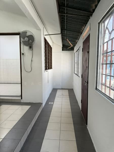 Rumah Teres 2 Tingkat untuk Disewa di Usj 11 (Subang Jaya) - Rachel Sie - Corridor - PropertyGuru.com.my