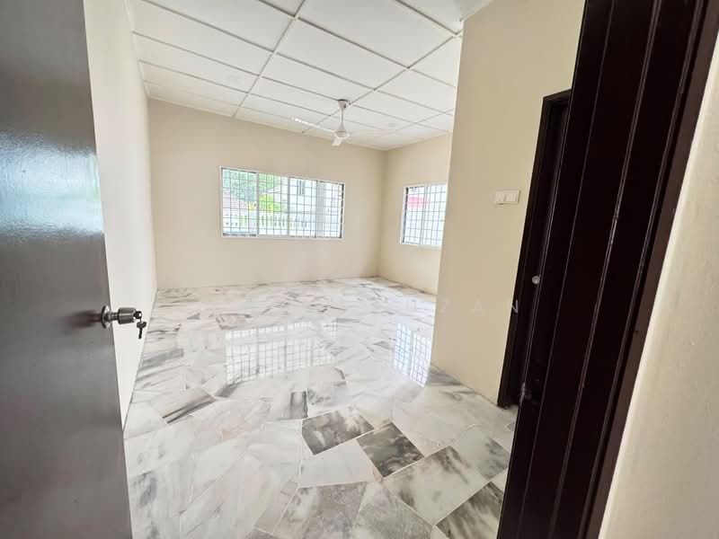 Rumah Banglo untuk Disewa di Taman Sri Hijau (Rawang) - Zann Fauzan - Interior - PropertyGuru.com.my