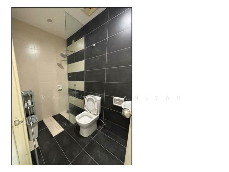 2-storey Terraced House for Sale in Rawang (Selangor) - Rajesh Kanesan - Bathroom - PropertyGuru.com.my