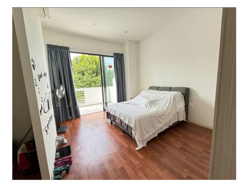 2-storey Terraced House for Sale in Rawang (Selangor) - Rajesh Kanesan - Bedroom - PropertyGuru.com.my