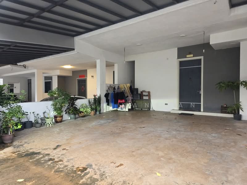 2-storey Terraced House for Sale in Rawang (Selangor) - Rajesh Kanesan - Exterior - PropertyGuru.com.my