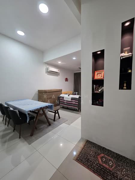 2-storey Terraced House for Sale in Rawang (Selangor) - Rajesh Kanesan - Dining Room - PropertyGuru.com.my