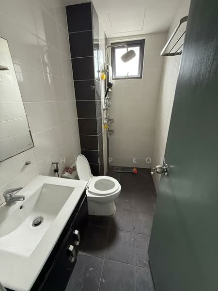 Kediaman Servis untuk Disewa di Silk Sky - Philip Koh - Bathroom - PropertyGuru.com.my