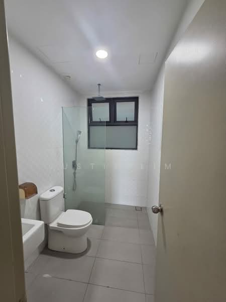 Kondominium untuk Disewa di Zefer Hill Residence - Justin Lim - Bathroom - PropertyGuru.com.my
