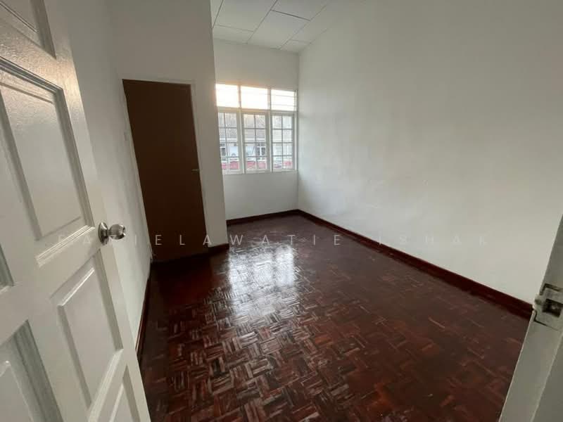 Rumah Teres 2 Tingkat untuk Dijual di Kertih (Terengganu) - Fazielawatie Ishak - Interior - PropertyGuru.com.my
