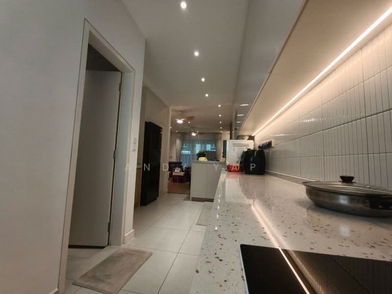Rumah Teres untuk Dijual di Kota Emerald (Rawang) - Andy Yap - Kitchen - PropertyGuru.com.my