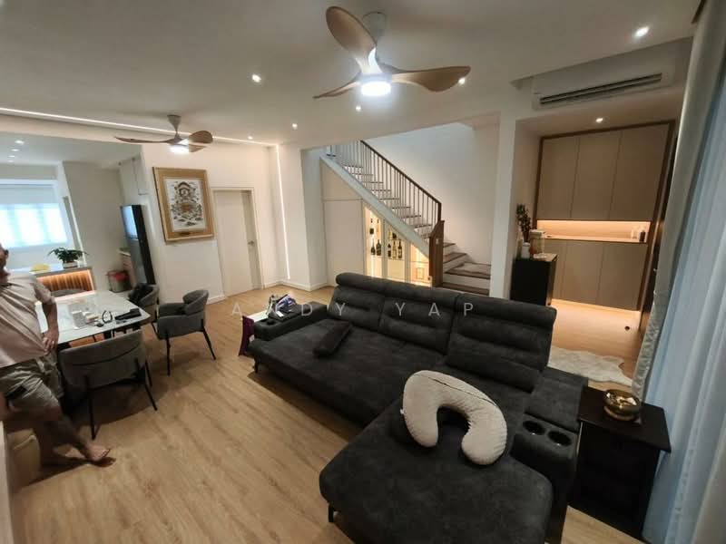 Rumah Teres untuk Dijual di Kota Emerald (Rawang) - Andy Yap - Living Room - PropertyGuru.com.my