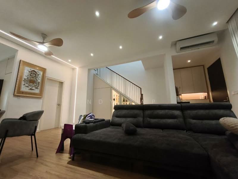 Rumah Teres untuk Dijual di Kota Emerald (Rawang) - Andy Yap - Living Room - PropertyGuru.com.my