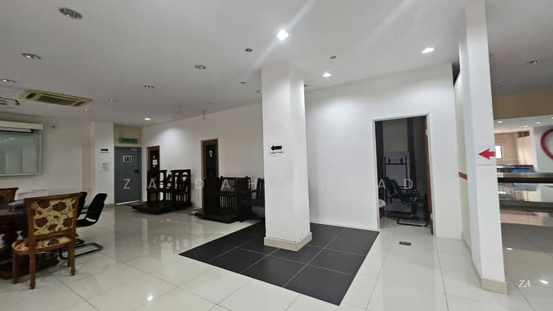 Factory for Sale in Petaling Jaya (Selangor) - Zaidah Ahmad - Lobby - PropertyGuru.com.my