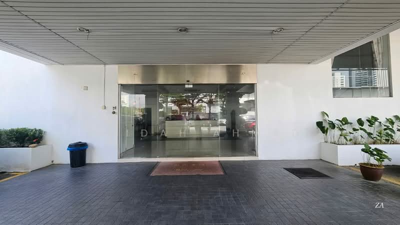 Factory for Sale in Petaling Jaya (Selangor) - Zaidah Ahmad - Entrance - PropertyGuru.com.my