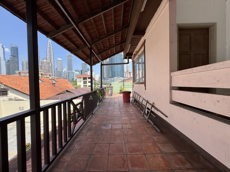 Rumah Banglo untuk Dijual di Kampung Baru (KL City Centre) - Ishak Ramli - Balcony - PropertyGuru.com.my