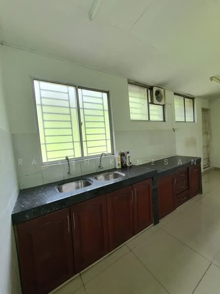 Rumah Teres 2 Tingkat untuk Dijual di Rawang (Selangor) - Rajesh Kanesan - Kitchen - PropertyGuru.com.my
