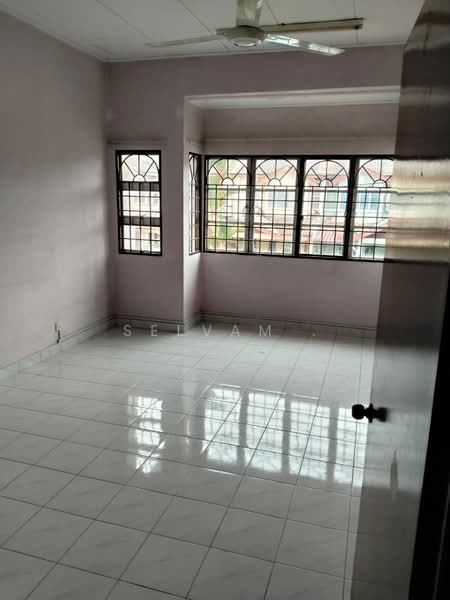 Rumah Teres 2-Tingkat untuk Dijual di Taman Putra Prima (Puchong) - Selvam . - Master bedroom - PropertyGuru.com.my