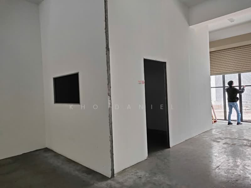Shop for Sale in Taman Lestari Perdana (Seri Kembangan) - Kho Daniel - Interior - PropertyGuru.com.my