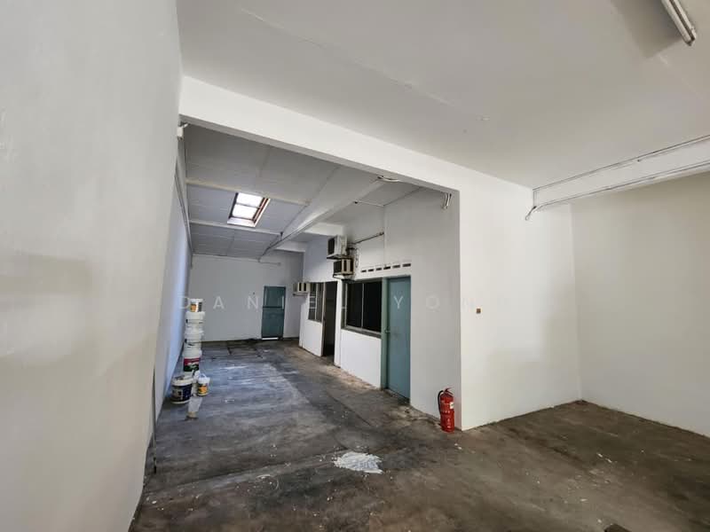 Shop for Sale in Taman Tasek (Johor Bahru) - Daniel Yong - Interior - PropertyGuru.com.my