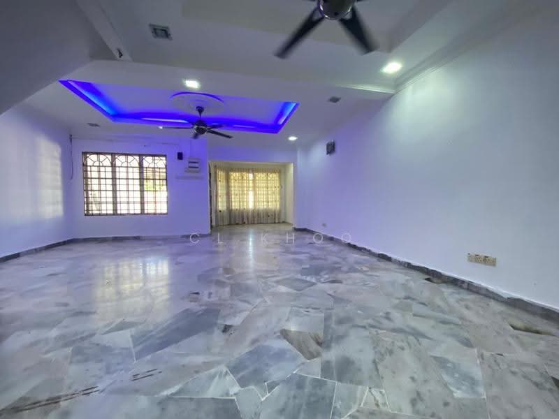 2-storey Terraced House for Sale in BANDAR PUCHONG JAYA (Puchong) - Cl Khoo - Living Room - PropertyGuru.com.my