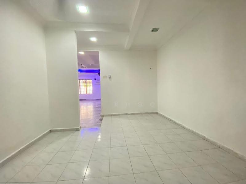 2-storey Terraced House for Sale in BANDAR PUCHONG JAYA (Puchong) - Cl Khoo - Interior - PropertyGuru.com.my