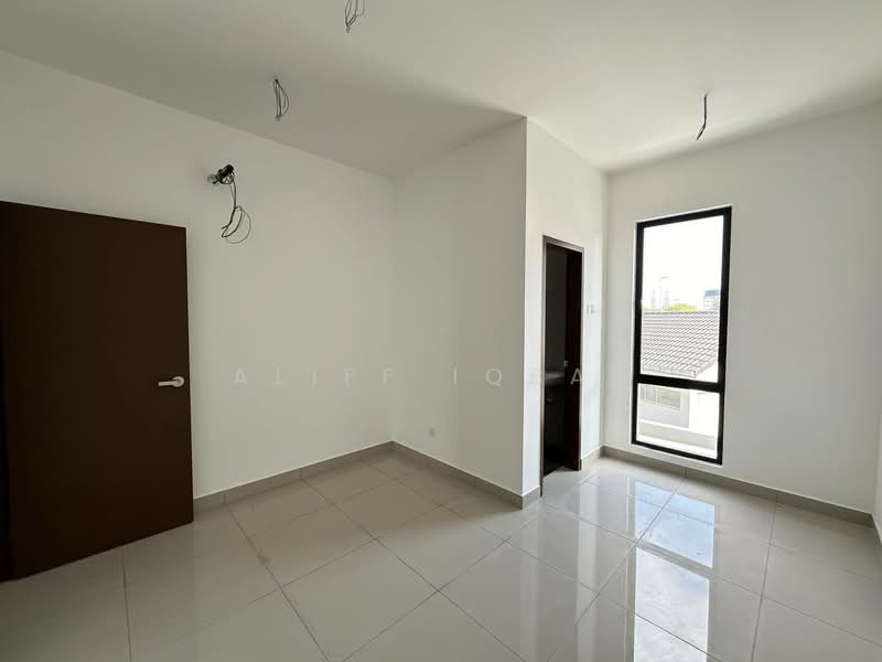2-storey Terraced House for Sale in Taman Putra Prima (Puchong) - Aliff Iqbal - PropertyGuru.com.my