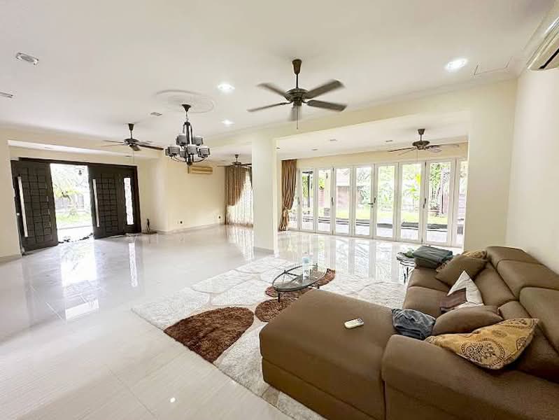 Bungalow for Sale in Pju 3 (Tropicana) - Vincent Liaw - Living Room - PropertyGuru.com.my