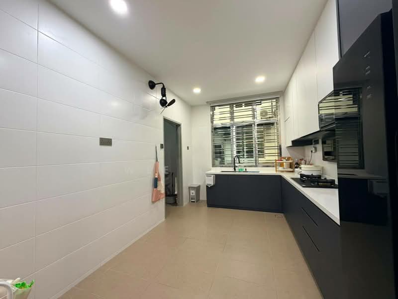 2-storey Terraced House for Sale in Mutiara Rini (Skudai) - Wee Howe - Kitchen - PropertyGuru.com.my
