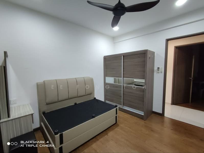 Servis Apartment untuk Dijual di Country Garden Central Park - Ee Fong Toh - Bedroom - PropertyGuru.com.my