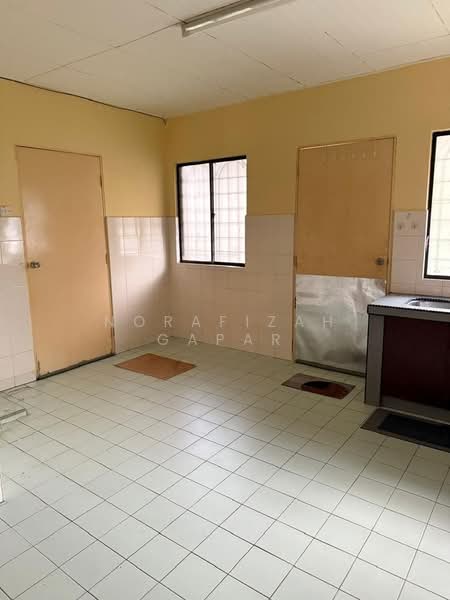 Rumah Teres 2 Tingkat untuk Disewa di Bandar Baru Bangi (Selangor) - NoraFizah Gapar - Kitchen - PropertyGuru.com.my