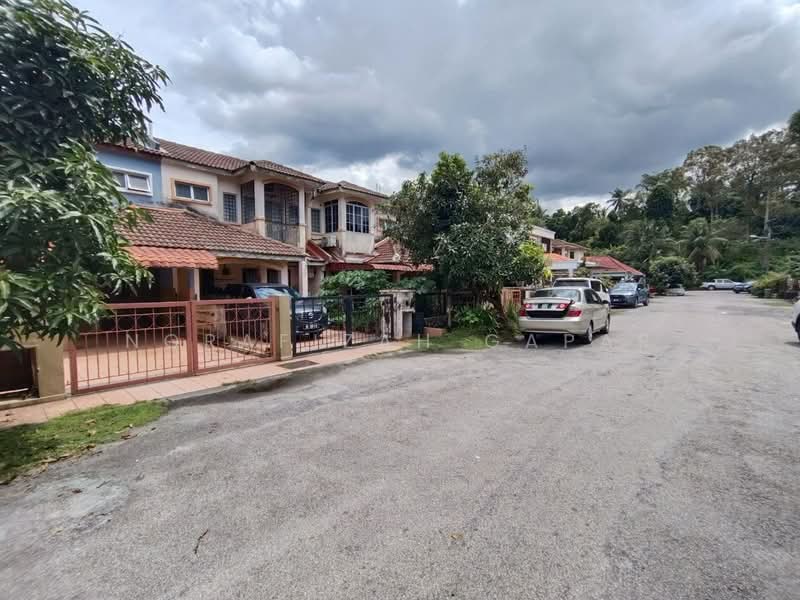Rumah Teres 2 Tingkat untuk Disewa di Bandar Baru Bangi (Selangor) - NoraFizah Gapar - Exterior - PropertyGuru.com.my