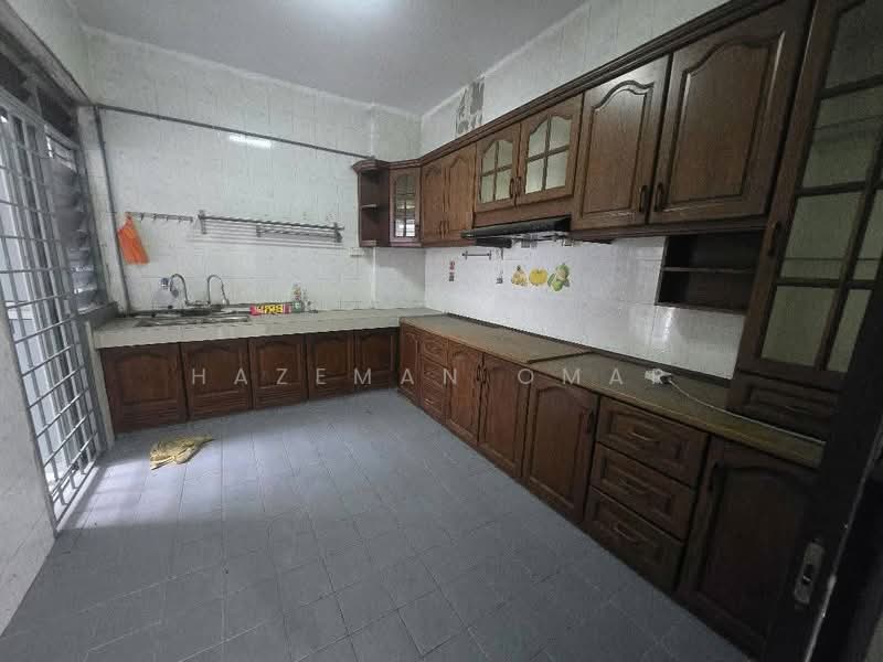 Kondominium untuk Dijual di Tiara Kelana - Hazeman Omar - Kitchen - PropertyGuru.com.my