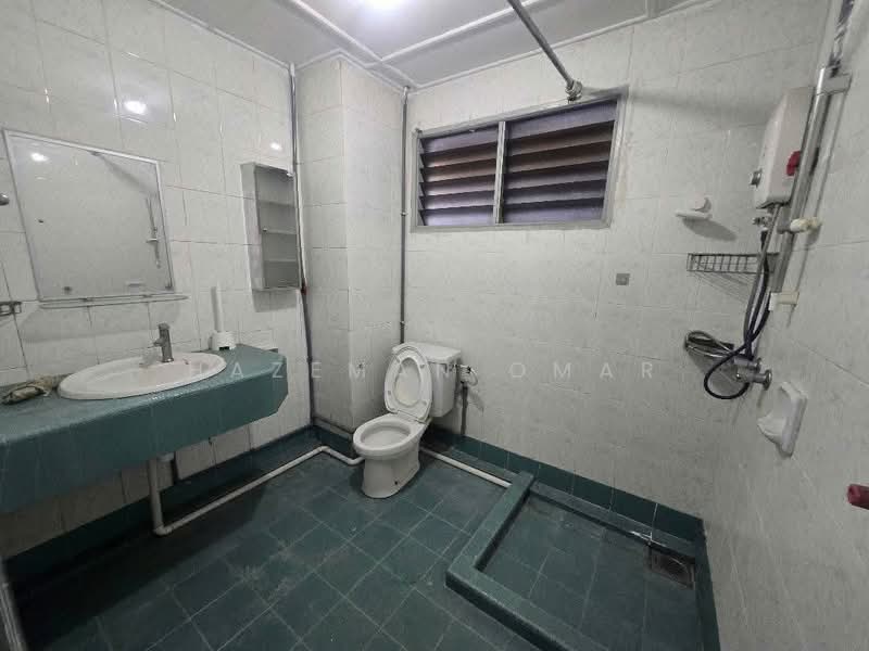 Kondominium untuk Dijual di Tiara Kelana - Hazeman Omar - Bathroom - PropertyGuru.com.my