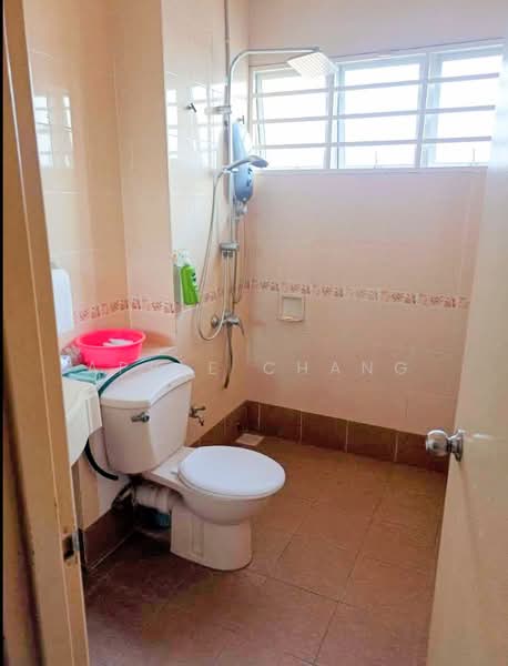 2-storey Terraced House for Sale in Bandar Puteri Puchong (Puchong) - Apple Chang - Bathroom - PropertyGuru.com.my