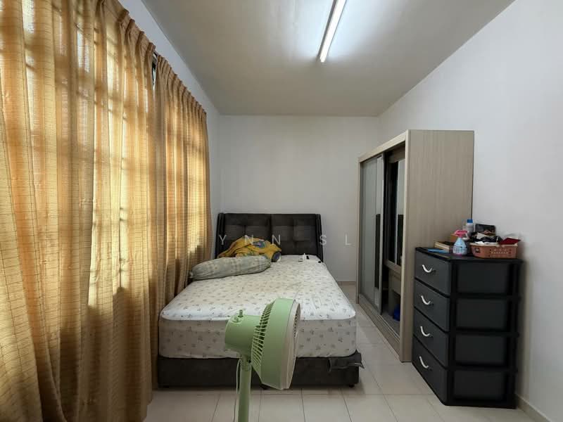 Apartment for Sale at Villa Bestari Apartment - Lynn SL - Bedroom - PropertyGuru.com.my
