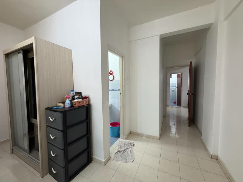 Apartment for Sale at Villa Bestari Apartment - Lynn SL - Interior - PropertyGuru.com.my