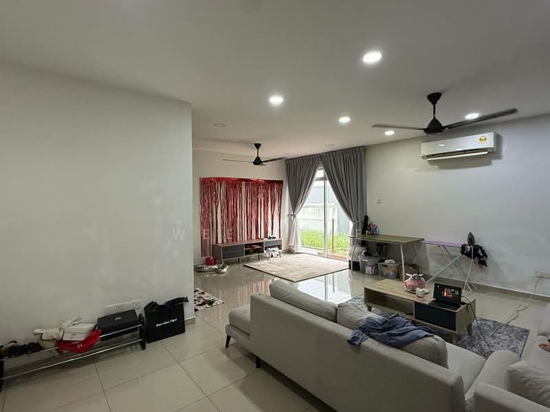 Semi-Detached House for Sale in Taman Sri Pulai Perdana 2 (Skudai) - Wee Howe - Living Room - PropertyGuru.com.my